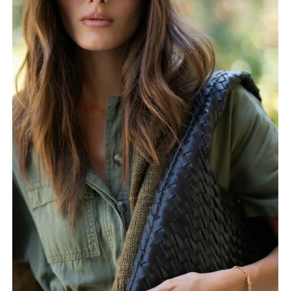 NWT WALTER BAKER Margaux Handbag - Picture 2 of 9